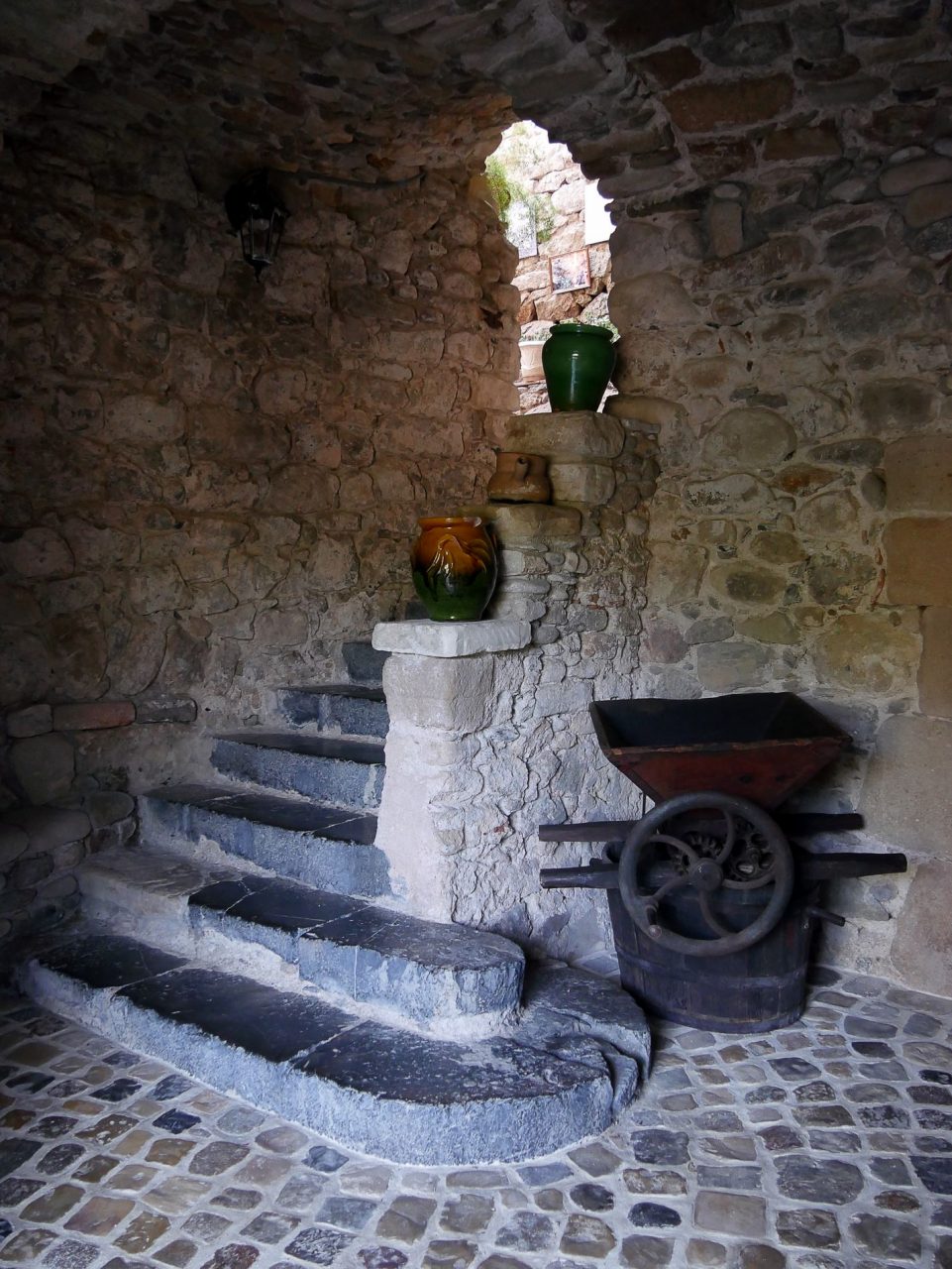 anduze escaliers gard - juliesliberties
