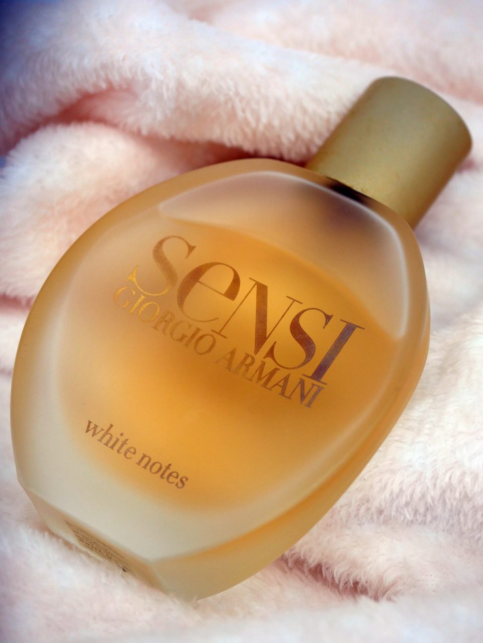 parfum giorgio armani white notes - juliesliberties