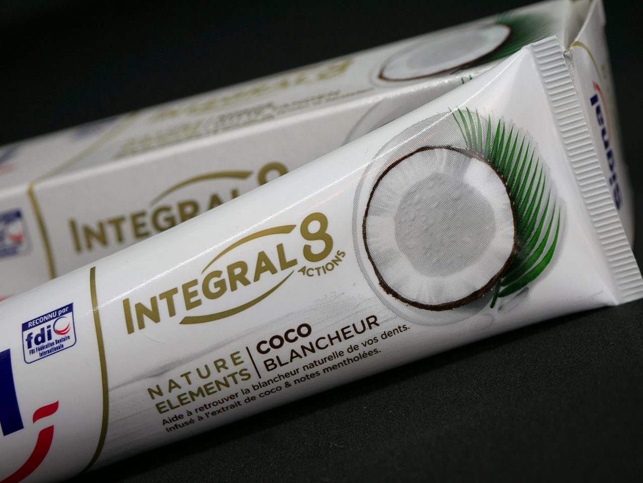 dentifrice signal intégral 8 coco blancheur - juliesliberties